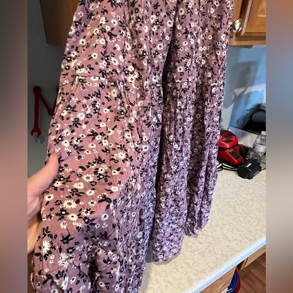 Prairie style Bloom Chic layered floral with flutter sleeves! Bohemian fullness! - Picture 6 of 12